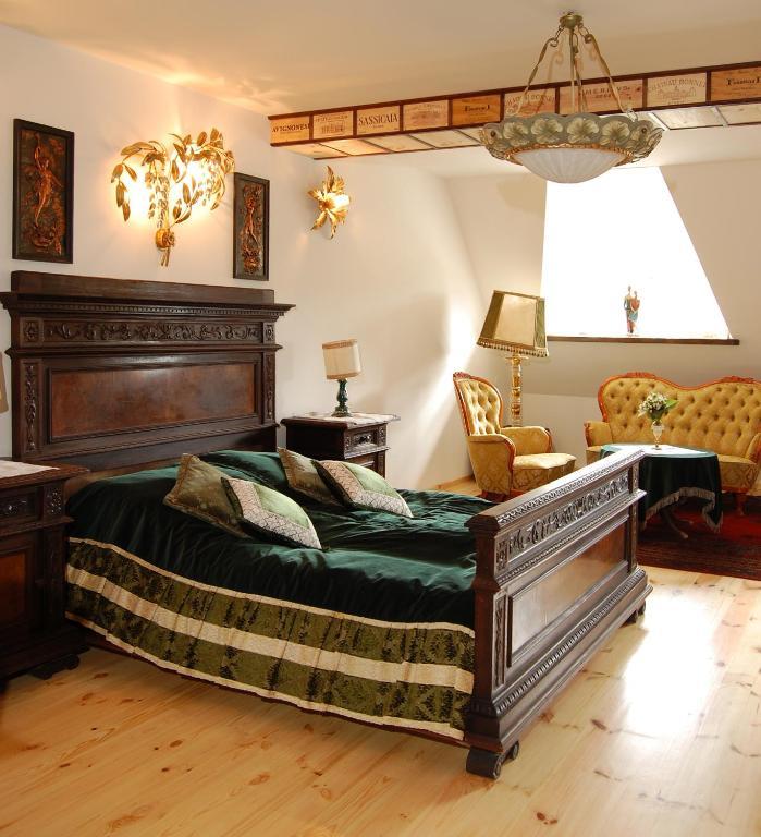 Dwor Chotynia Hotel Стая снимка